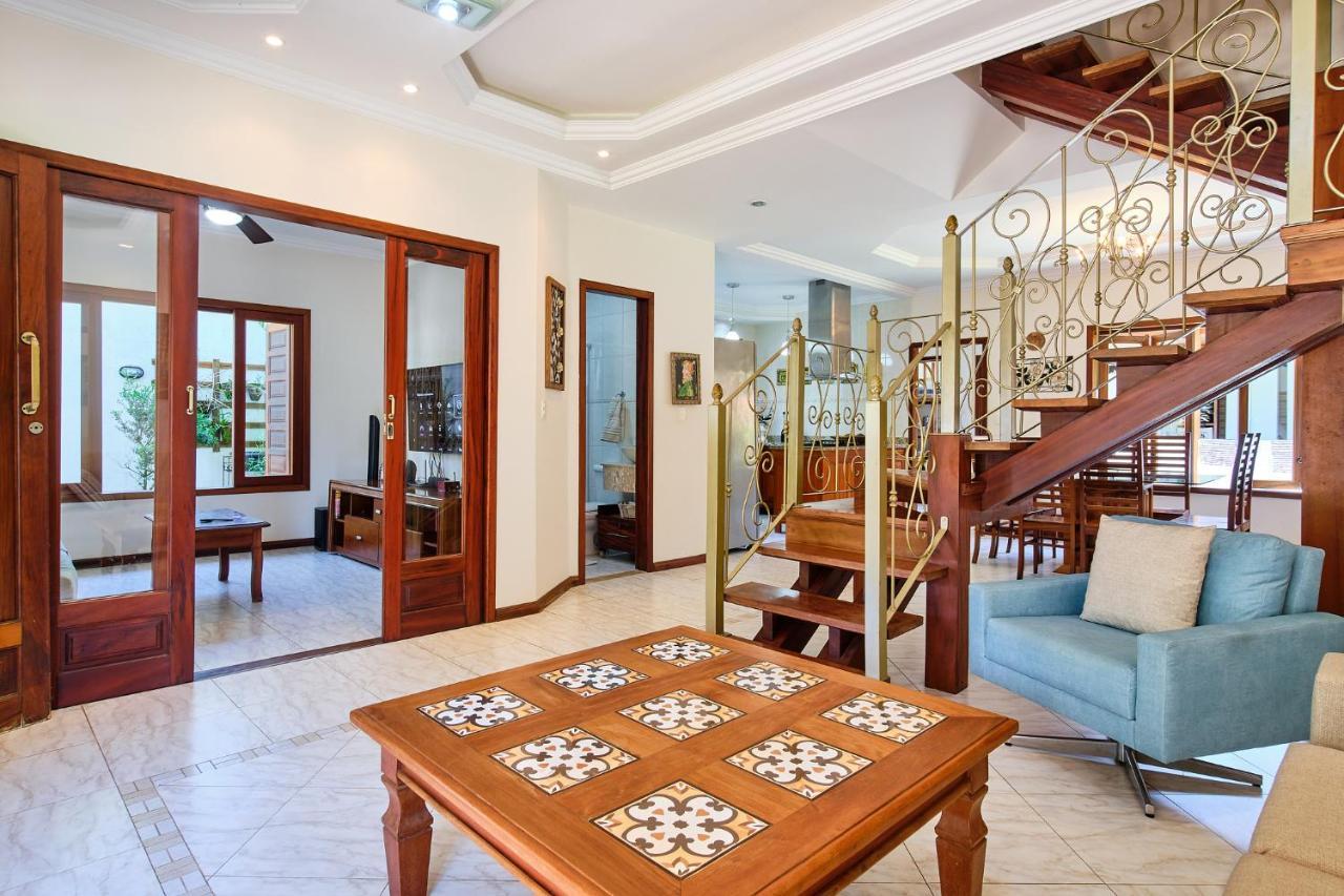 Casa Petúnia com ar e piscina perto do Centro Villa Parati Exterior foto